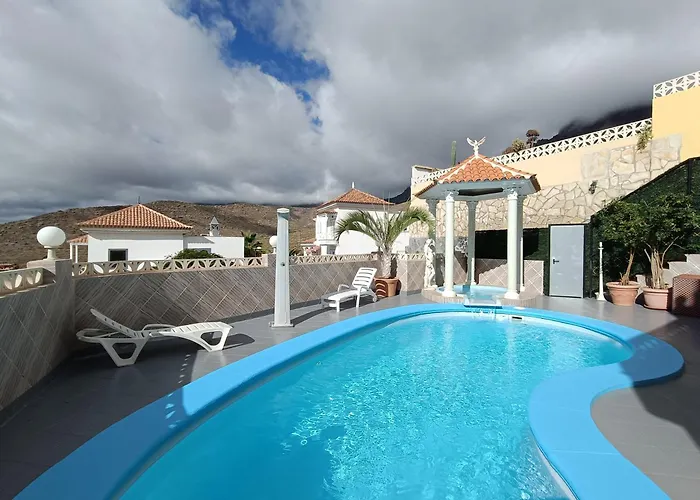 Villa Costa Adeje 别墅 *